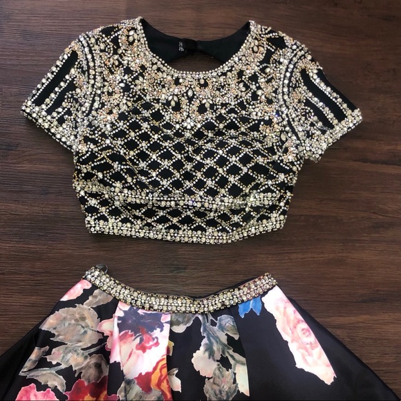 Two Piece Set - Picture 2 of 3